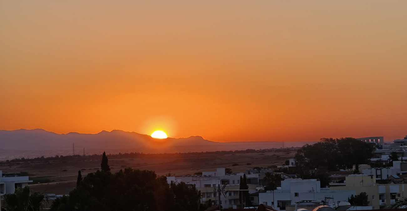 &Kappa;&omicron;&nu;&tau;ά &sigma;&tau;&omicron; 40&alpha;&rho;&iota; &eta; &theta;&epsilon;&rho;&mu;&omicron;&kappa;&rho;&alpha;&sigma;ί&alpha;: &Pi;ό&tau;&epsilon; &theta;&alpha; &xi;&alpha;&nu;&alpha;&delta;&omicron;ύ&mu;&epsilon; &beta;&rho;&omicron;&chi;έ&sigmaf;; &Delta;&epsilon;ί&tau;&epsilon; &alpha;&nu;&alpha;&lambda;&upsilon;&tau;&iota;&kappa;ά &tau;&omicron; &laquo;&kappa;&alpha;&iota;&rho;&iota;&kappa;ό &mu;&epsilon;&nu;&omicron;ύ&raquo;
