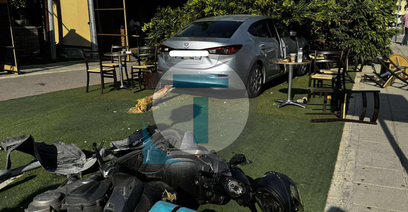 Όχημα «προσγειώθηκε» σε καφετέρια στα Λατσιά – Παρέσυρε τραπέζια και καρέκλες – Δείτε φωτογραφίες