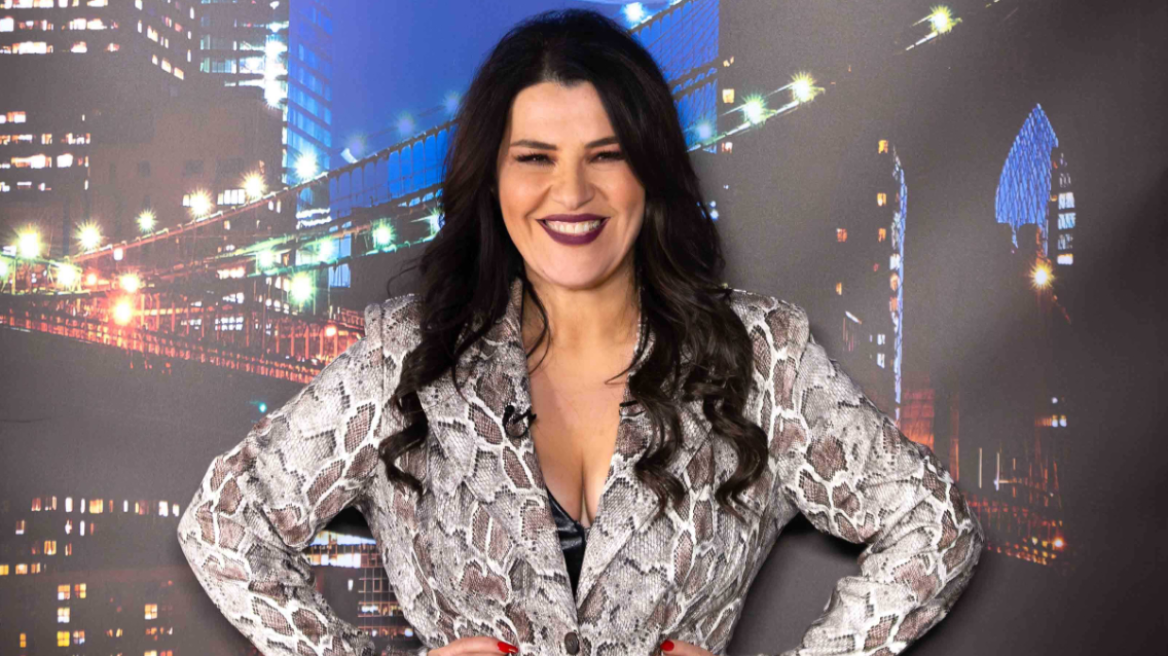 &Kappa;&alpha;&tau;&epsilon;&rho;ί&nu;&alpha; &Zeta;&alpha;&rho;ί&phi;&eta;: &laquo;&Epsilon;ί&chi;&alpha; &pi;&rho;&omicron;&tau;ά&sigma;&epsilon;&iota;&sigmaf; &gamma;ά&mu;&omicron;&upsilon;, &eta; &pi;&rho;ώ&tau;&eta; έ&gamma;&iota;&nu;&epsilon; ό&tau;&alpha;&nu; ή&mu;&omicron;&upsilon;&nu; 17 &chi;&rho;&omicron;&nu;ώ&nu;&raquo;