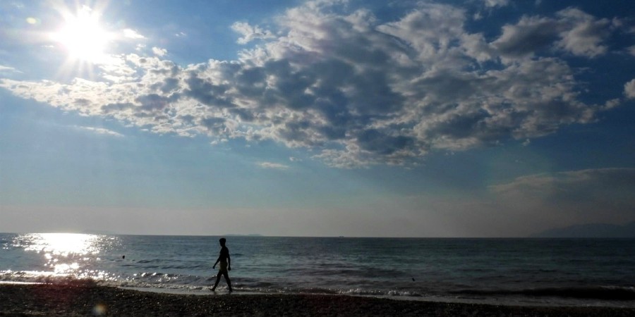 Ζακέτα να πάρετε – Πιο κάτω από τις μέσες κλιματολογικές τιμές η θερμοκρασία – Πού αναμένονται βροχές Ζακέτα να πάρετε – Πιο κάτω από τις μέσες κλιματολογικές τιμές η θερμοκρασία – Πού αναμένονται βροχές
