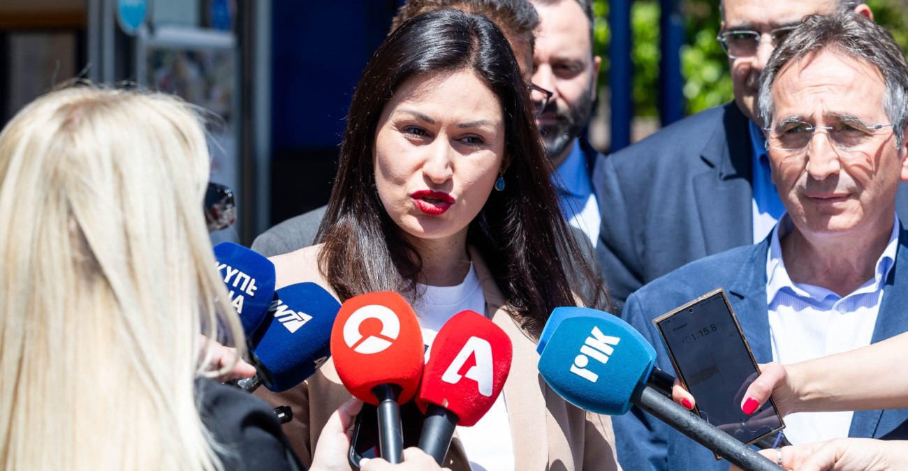 Υπουργός Γεωργίας: Επισκέφθηκε υπεραγορές στη Λεμεσό – Διαπιστώνει επάρκεια και ποιότητα προϊόντων για Πάσχα Υπουργός Γεωργίας: Επισκέφθηκε υπεραγορές στη Λεμεσό – Διαπιστώνει επάρκεια και ποιότητα προϊόντων για Πάσχα