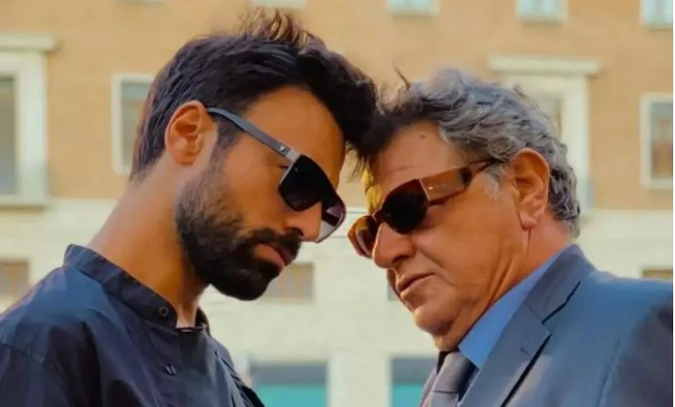 &Alpha;&nu;&delta;&rho;έ&alpha;&sigmaf; &Gamma;&epsilon;&omega;&rho;&gamma;ί&omicron;&upsilon; &ndash; &Gamma;&iota;ώ&rho;&gamma;&omicron;&sigmaf; &Pi;&alpha;&rho;&tau;&sigma;&alpha;&lambda;ά&kappa;&eta;&sigmaf;: &Omicron;&delta;&epsilon;ύ&omicron;&upsilon;&nu; &pi;&rho;&omicron;&sigmaf; &tau;&eta;&nu; &tau;έ&tau;&alpha;&rho;&tau;&eta; &sigma;&upsilon;&nu;&epsilon;&rho;&gamma;&alpha;&sigma;ί&alpha; &tau;&omicron;&upsilon;&sigmaf; - Έ&rho;&chi;&omicron;&nu;&tau;&alpha;&iota; &omicron;&iota; &laquo;&Mu;&pi;&lambda;&epsilon; ώ&rho;&epsilon;&sigmaf;&raquo;