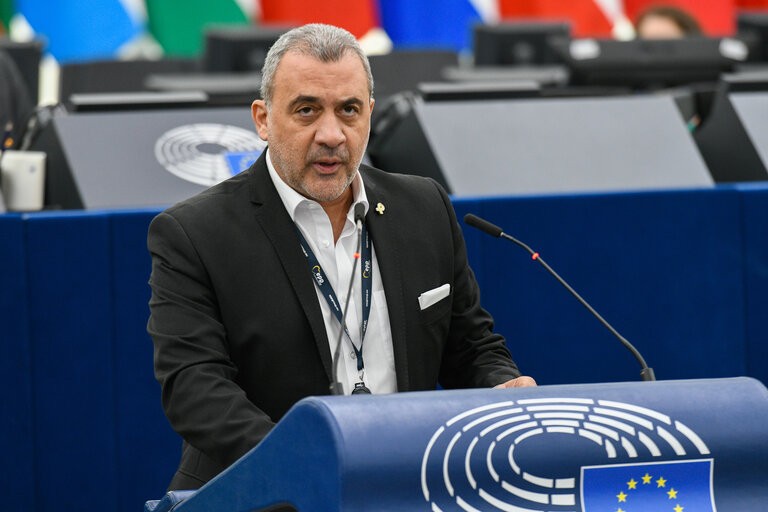 &Kappa;&alpha;&tau;&alpha;&gamma;&gamma;&epsilon;&lambda;ί&alpha; &Phi;&omicron;&upsilon;&rho;&lambda;ά &epsilon;&nu;ώ&pi;&iota;&omicron;&nu; &tau;&omicron;&upsilon; &Epsilon;&upsilon;&rho;&omega;&kappa;&omicron;&iota;&nu;&omicron;&beta;&omicron;&upsilon;&lambda;ί&omicron;&upsilon;