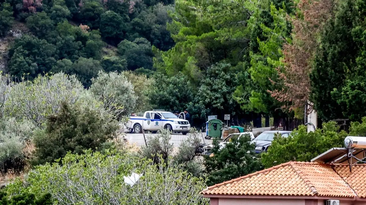 Βαφτίστηκαν τα παιδιά του 39χρονου Φανούρη Καργάκη πριν την κηδεία του – Το σπαρακτικό μοιρολόι της γυναίκας του Βαφτίστηκαν τα παιδιά του 39χρονου Φανούρη Καργάκη πριν την κηδεία του – Το σπαρακτικό μοιρολόι της γυναίκας του