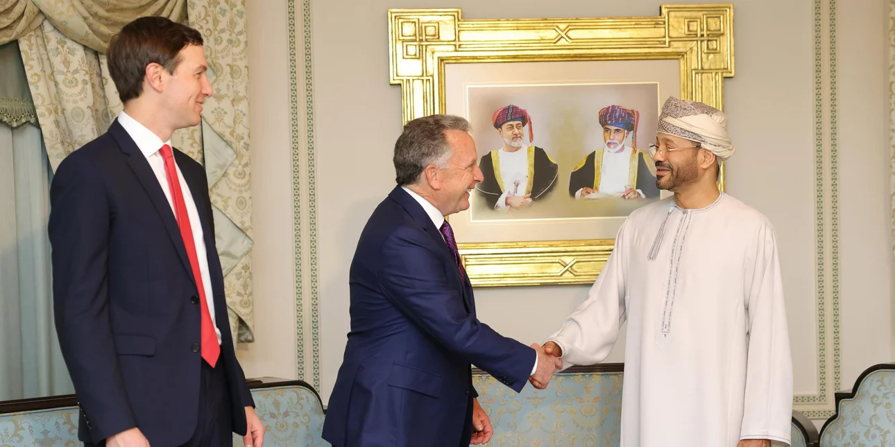 WSJ: &Tau;&epsilon;&lambda;&epsilon;&sigma;ί&gamma;&rho;&alpha;&phi;&omicron; &tau;&omega;&nu; &Eta;&Pi;&Alpha; &sigma;&tau;&omicron; &Iota;&rho;ά&nu; -&laquo;&Kappa;&alpha;&tau;&alpha;&sigma;&tau;&rho;έ&psi;&tau;&epsilon; &tau;&iota;&sigmaf; &pi;&upsilon;&rho;&eta;&nu;&iota;&kappa;έ&sigmaf; &epsilon;&gamma;&kappa;&alpha;&tau;&alpha;&sigma;&tau;ά&sigma;&epsilon;&iota;&sigmaf;, &pi;&alpha;&rho;&alpha;&delta;ώ&sigma;&tau;&epsilon; ό&lambda;&omicron; &tau;&omicron; &epsilon;&mu;&pi;&lambda;&omicron;&upsilon;&tau;&iota;&sigma;&mu;έ&nu;&omicron; &omicron;&upsilon;&rho;ά&nu;&iota;&omicron;&raquo;