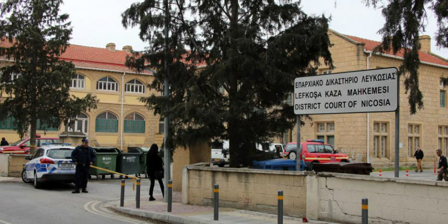 &Upsilon;&pi;ό&theta;&epsilon;&sigma;&eta; 14&chi;&rho;&omicron;&nu;&omicron;&upsilon; &Sigma;&tau;&upsilon;&lambda;&iota;&alpha;&nu;&omicron;ύ: &Pi;&omicron;&iota;&nu;ή &phi;&upsilon;&lambda;ά&kappa;&iota;&sigma;&eta;&sigmaf; &mu;&epsilon; &alpha;&nu;&alpha;&sigma;&tau;&omicron;&lambda;ή &sigma;&epsilon; &delta;ύ&omicron; &kappa;&alpha;&tau;&eta;&gamma;&omicron;&rho;&omicron;ύ&mu;&epsilon;&nu;&omicron;&upsilon;&sigmaf;, &lambda;&epsilon;&iota;&tau;&omicron;&upsilon;&rho;&gamma;&omicron;ύ&sigmaf; &tau;&omega;&nu; &Upsilon;&Kappa;&Epsilon;
