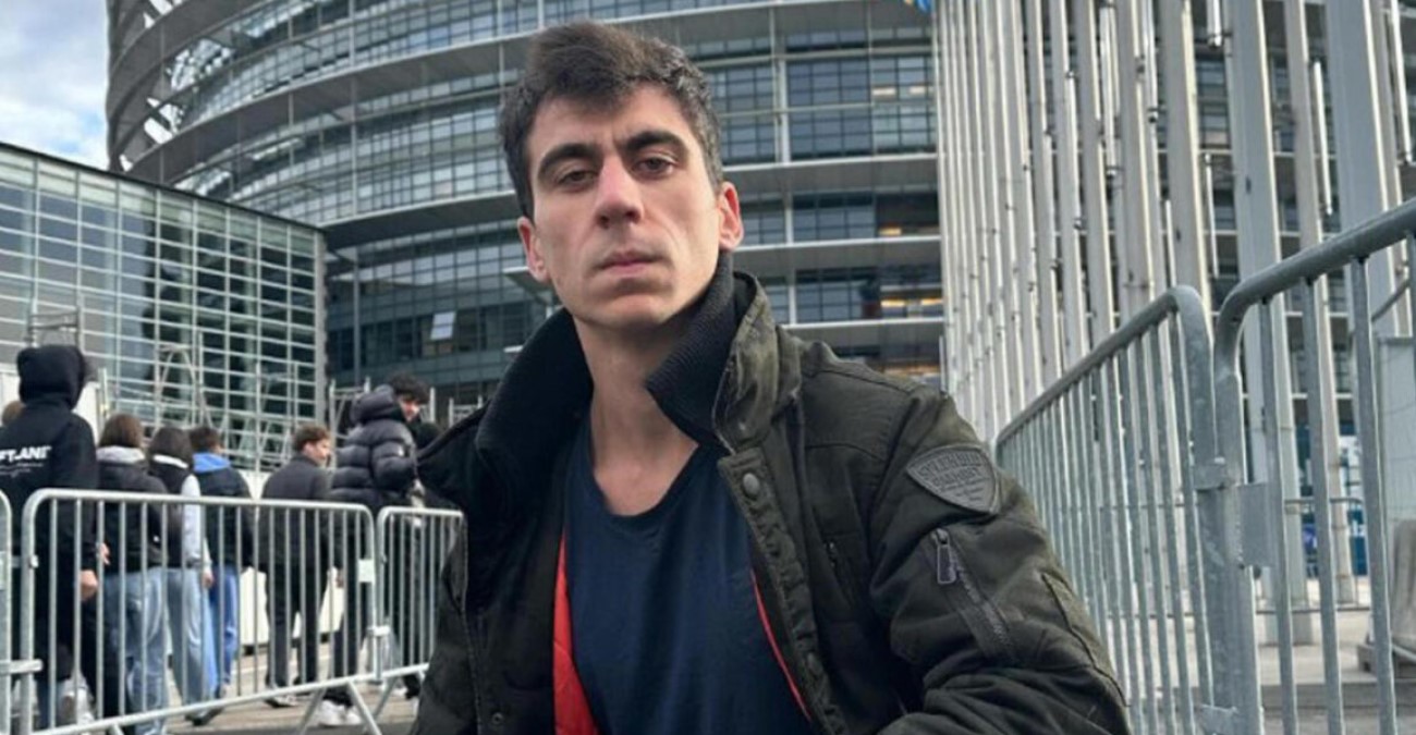 VIDEO - &Phi;&epsilon;&iota;&delta;ί&alpha;&sigmaf; &Pi;&alpha;&nu;&alpha;&gamma;&iota;ώ&tau;&omicron;&upsilon;: &laquo;&Chi;&rho;&omega;&sigma;&tau;ά &mu;&omicron;&upsilon; &tau;&omicron; &Epsilon;&upsilon;&rho;&omega;&kappa;&omicron;&iota;&nu;&omicron;&beta;&omicron;ύ&lambda;&iota;&omicron; &lambda;&epsilon;&phi;&tau;ά&hellip;&beta;ά&zeta;&omega; &kappa;&alpha;&iota; &alpha;&pi;ό &tau;&eta;&nu; &pi;&omicron;ύ&gamma;&kappa;&alpha;&raquo; - Ό&sigma;&alpha; &alpha;&nu;έ&phi;&epsilon;&rho;&epsilon; &gamma;&iota;&alpha; &tau;&iota;&sigmaf; &kappa;&alpha;&tau;&alpha;&gamma;&gamma;&epsilon;&lambda;ί&epsilon;&sigmaf; &pi;&omicron;&upsilon; &tau;&omicron;&nu; &alpha;&phi;&omicron;&rho;&omicron;ύ&nu;