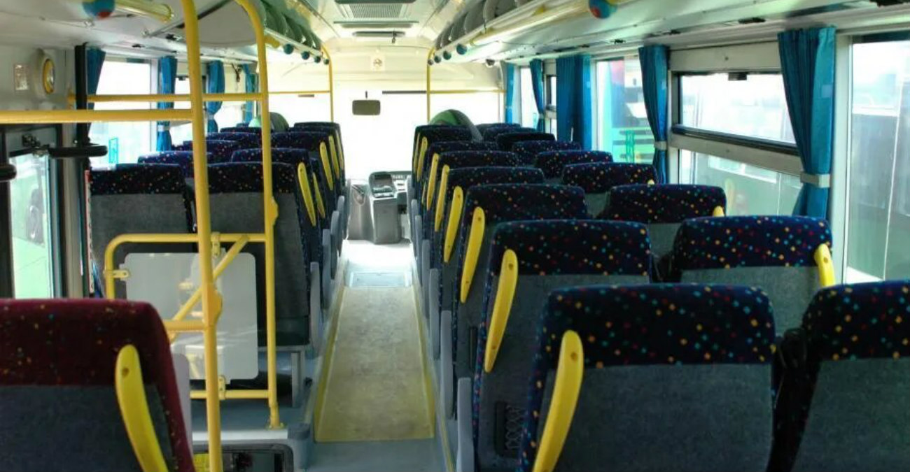 &Alpha;&nu;&alpha;&sigma;&tau;ά&tau;&omega;&sigma;&eta; &sigma;&tau;&eta;&nu; &Pi;ά&phi;&omicron;: &Mu;&alpha;&theta;&eta;&tau;έ&sigmaf; &pi;έ&tau;&alpha;&xi;&alpha;&nu; &phi;&iota;ά&lambda;&eta; &sigma;&tau;&alpha; &pi;ό&delta;&iota;&alpha; &omicron;&delta;&eta;&gamma;&omicron;ύ &lambda;&epsilon;&omega;&phi;&omicron;&rho;&epsilon;ί&omicron;&upsilon; - &Delta;&iota;&alpha;&kappa;ό&pi;&eta;&kappa;&epsilon; &tau;&omicron; &delta;&rho;&omicron;&mu;&omicron;&lambda;ό&gamma;&iota;&omicron;