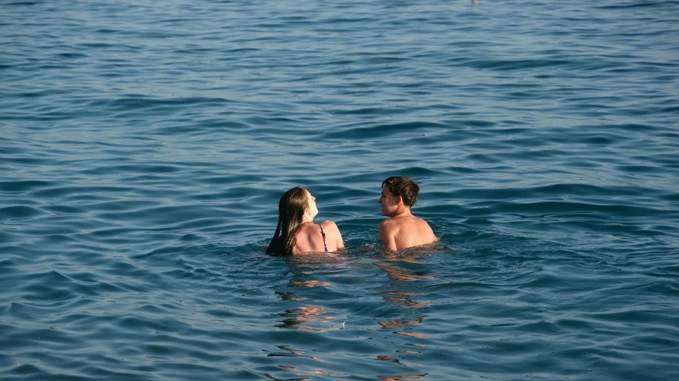 &Tau;&iota; &lambda;έ&nu;&epsilon; &tau;'ά&sigma;&tau;&rho;&alpha;; &Omicron;&iota; &pi;&rho;&omicron;&beta;&lambda;έ&psi;&epsilon;&iota;&sigmaf; &tau;&eta;&sigmaf; &epsilon;&beta;&delta;&omicron;&mu;ά&delta;&alpha;&sigmaf; 1 έ&om