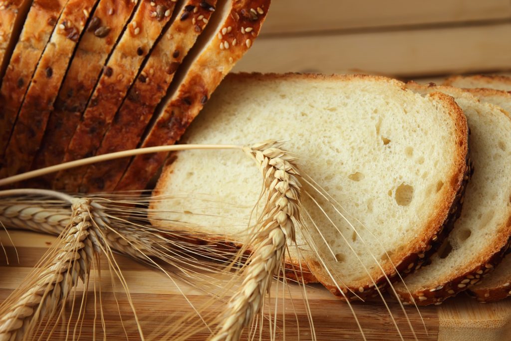 Ψωμί ολικής ή πολύσπορο; Ποιο είναι πιο υγιεινό, σύμφωνα με τους ειδικούς;
