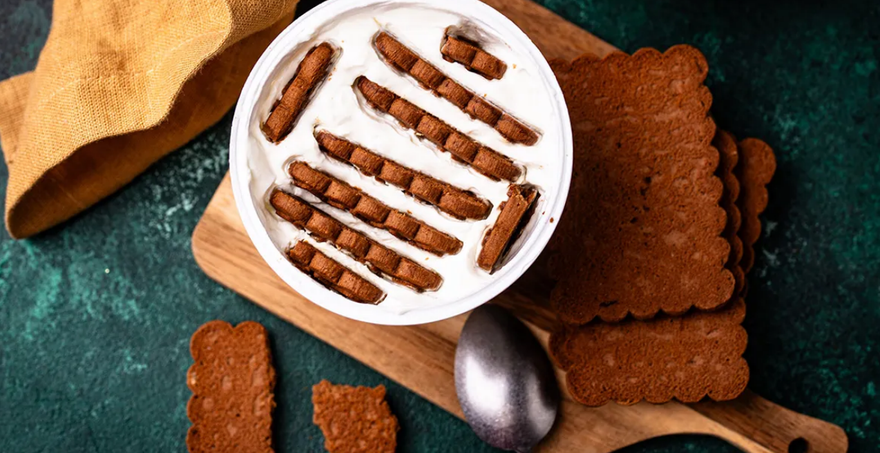 &Sigma;&omicron;&upsilon; &alpha;&rho;έ&sigma;&omicron;&upsilon;&nu; &tau;&alpha; &gamma;&lambda;&upsilon;&kappa;ά; &Alpha;&upsilon;&tau;ό &epsilon;ί&nu;&alpha;&iota; &tau;&omicron; viral &laquo;&iota;&alpha;&pi;&omega;&nu;&iota;&kappa;ό &tau;&sigma;&iota;&zeta;&kappa;έ&iota;&kappa;&raquo; &mu;&epsilon; &mu;ό&lambda;&iota;&sigmaf; 2 &upsilon;&lambda;&iota;&kappa;ά - &Omicron;&iota; &pi;&iota;&omicron; &nu;ό&sigma;&tau;&iota;&mu;&epsilon;&sigmaf; &epsilon;&kappa;&delta;&omicron;&chi;έ&sigmaf; &tau;&omicron;&upsilon; &gamma;&lambda;&upsilon;&kappa;&omicron;ύ &pi;&omicron;&upsilon; &epsilon;ί&nu;&alpha;&iota; trending &sigma;&tau;&omicron; &Tau;ikTok