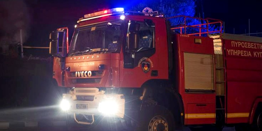 Ξέσπασε φωτιά σε εγκαταλελειμμένο κτήριο