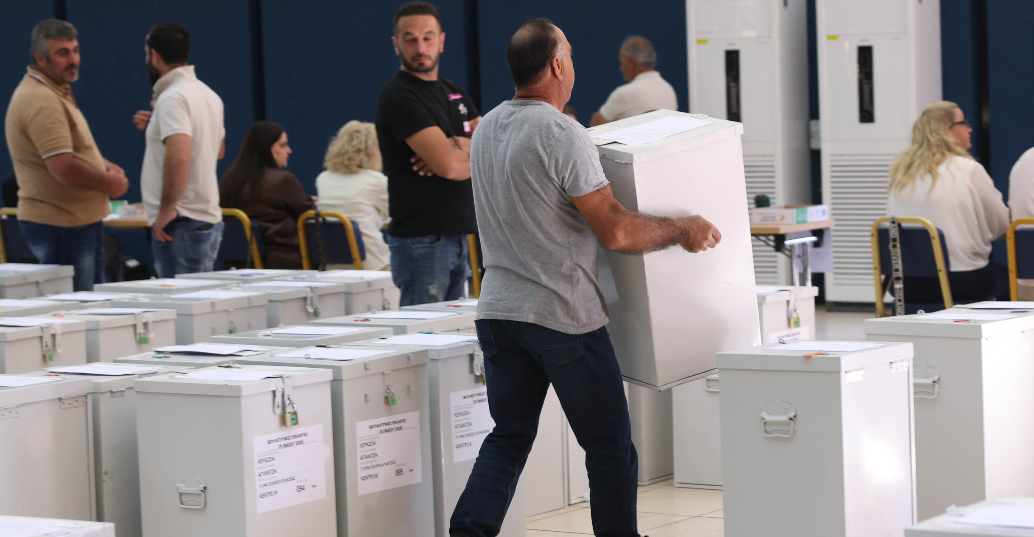 &Psi;ά&chi;&nu;&epsilon;&iota;&sigmaf; &tau;&omicron; &epsilon;&kappa;&lambda;&omicron;&gamma;&iota;&kappa;ό &kappa;έ&nu;&tau;&rho;&omicron; &pi;&omicron;&upsilon; &psi;&eta;&phi;ί&zeta;&epsilon;&iota;&sigmaf;; &Alpha;&pi;ό &epsilon;&delta;ώ &mu;&pi;&omicron;&rho;&epsilon;ί&sigmaf; &nu;&alpha; &tau;&omicron; &beta;&rho;&epsilon;&iota;&sigmaf; - &Omicron;&iota; &alpha;&rho;&iota;&theta;&mu;&omicron;ί &tau;&eta;&lambda;&epsilon;&phi;&omega;&nu;&iota;&kappa;ή&sigmaf; &upsilon;&pi;&eta;&rho;&epsilon;&sigma;ί&alpha;&sigmaf; &pi;&lambda;&eta;&rho;&omicron;&phi;ό&rho;&eta;&sigma;&eta;&sigmaf; &Pi;&alpha;&gamma;&kappa;ύ&pi;&rho;&iota;&alpha;