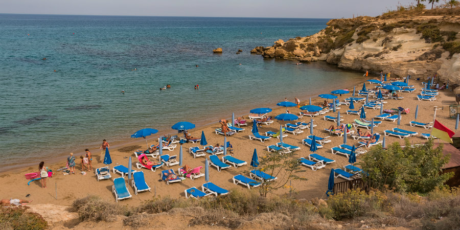 Στον Πρωταρά οι βάρκες μεταμορφώθηκαν σε...βιβλιοθήκες και π