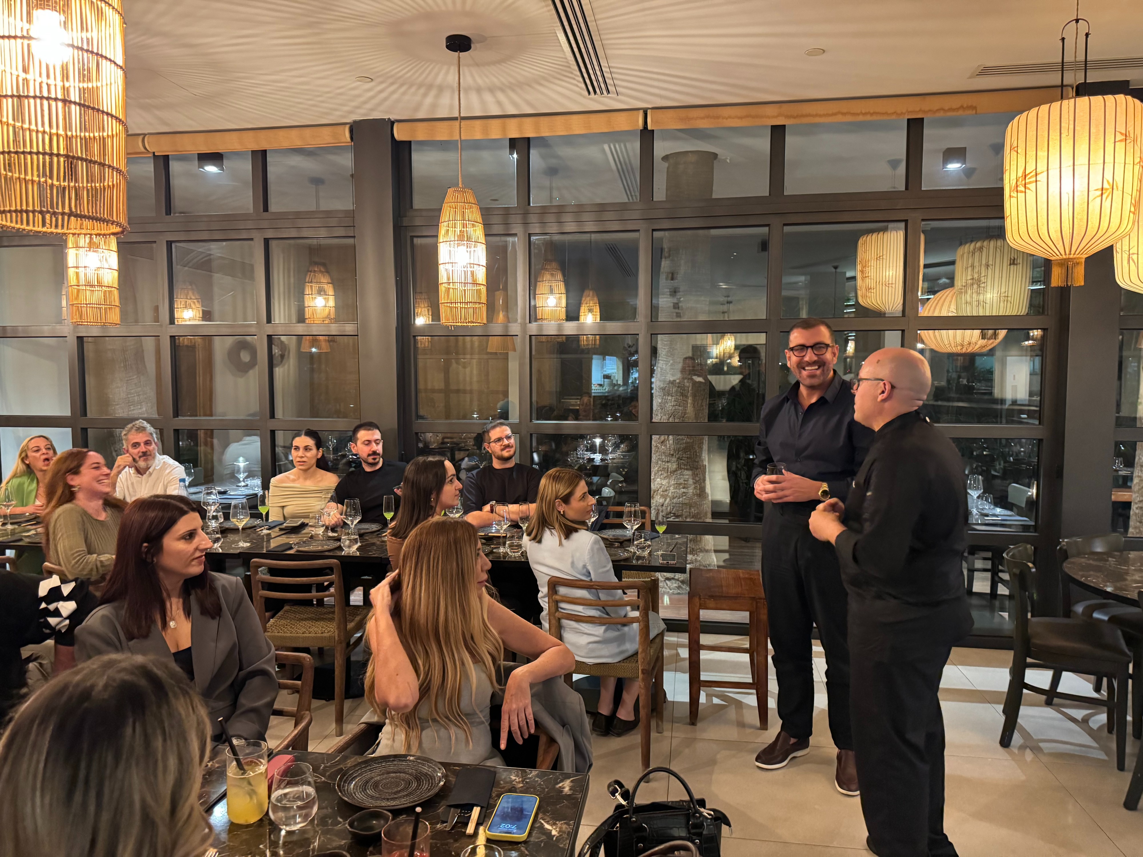 Νέες γεύσεις signature πιάτα σε ένα γευστικό gathering στο Akakiko!