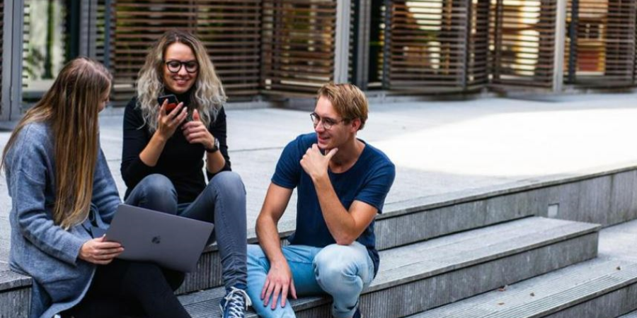 &Phi;&omicron;&iota;&tau;&eta;&tau;&iota;&kappa;ή &Chi;&omicron;&rho;&eta;&gamma;ί&alpha;: Ό&lambda;&alpha; ό&sigma;&alpha; &pi;&rho;έ&pi;&epsilon;&iota; &nu;&alpha; &xi;έ&rho;&epsilon;&tau;&epsilon; &gamma;&iota;&alpha; &kappa;&rho;&iota;&tau;ή&rho;&iota;&alpha; &kappa;&alpha;&iota; &pi;&omicron;&sigma;ά &mu;&epsilon;&tau;ά &tau;&iota;&sigmaf; &alpha;&lambda;&lambda;&alpha;&gamma;έ&sigmaf; &pi;&omicron;&upsilon; &psi;ή&phi;&iota;&sigma;&epsilon; &eta; &Beta;&omicron;&upsilon;&lambda;ή &ndash; &Pi;ό&tau;&epsilon; &theta;&alpha; &alpha;&nu;&omicron;ί&xi;&omicron;&upsilon;&nu; &omicron;&iota; &alpha;&iota;&tau;ή&sigma;&epsilon;&iota;&sigmaf;