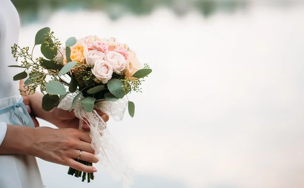 Στη Disneyland το bachelorette πάρτι γνωστής Κύπριας – Δείτε φωτογραφίες