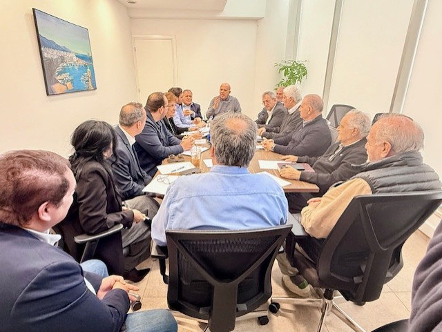 Επιμένει σε αυτόνομη κάθοδο η ΔΗΠΑ