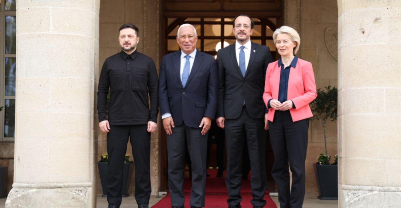 &Sigma;&tau;&eta; &Lambda;&epsilon;&upsilon;&kappa;&omega;&sigma;ί&alpha; &phi;&omicron;&nu; &nu;&tau;&epsilon;&rho; &Lambda;ά&iota;&epsilon;&nu;, &Zeta;&epsilon;&lambda;έ&nu;&sigma;&kappa;&iota; &kappa;&alpha;&iota; &Kappa;ό&sigma;&tau;&alpha; &ndash; &Tau;&epsilon;&tau;&rho;&alpha;&mu;&epsilon;&rho;ή&sigmaf; &mu;&epsilon; &Chi;&rho;&iota;&sigma;&tau;&omicron;&delta;&omicron;&upsilon;&lambda;ί&delta;&eta; &gamma;&iota;&alpha; &tau;&omicron; &Omicron;&upsilon;&kappa;&rho;&alpha;&nu;&iota;&kappa;ό