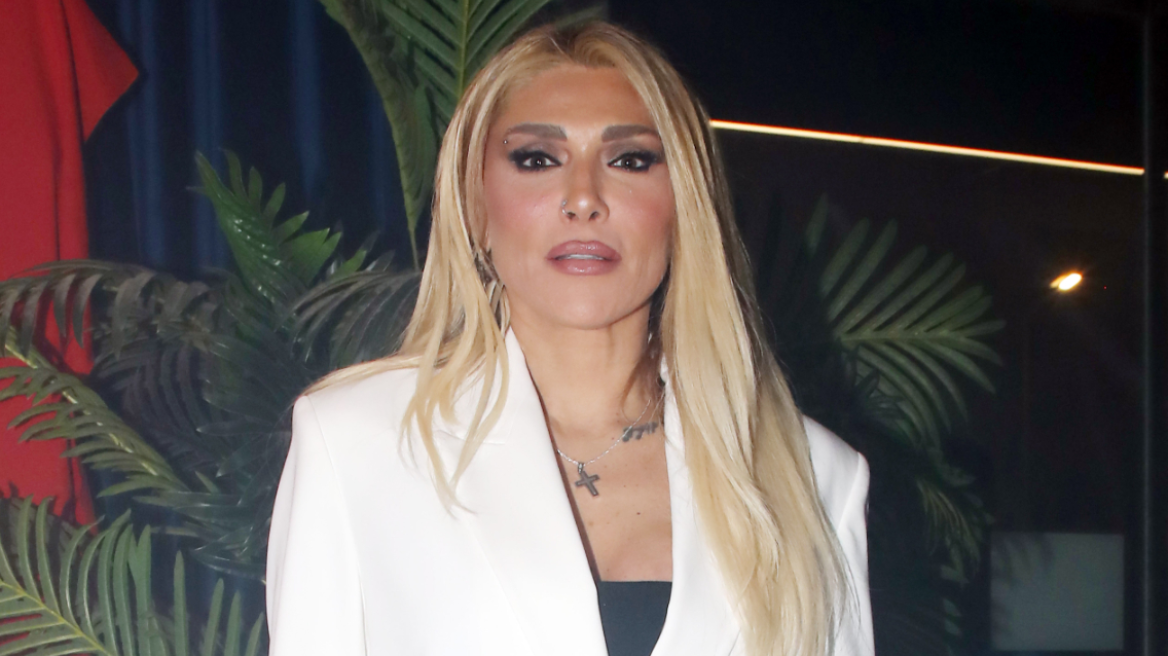 &Alpha;&gamma;&gamma;&epsilon;&lambda;&iota;&kappa;ή &Eta;&lambda;&iota;ά&delta;&eta;: Έ&chi;&omega; &sigma;&kappa;&epsilon;&phi;&tau;&epsilon;ί &nu;&alpha; &gamma;&rho;ά&psi;&omega; &beta;&iota;&beta;&lambda;ί&omicron; &gamma;&iota;&alpha; &tau;&eta; &zeta;&omega;ή &mu;&omicron;&upsilon;