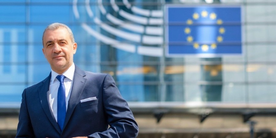 Εισηγητής για την Υγειονομική κρίση προσωπικού στην ΕΕ Εισηγητής για την Υγειονομική κρίση προσωπικού στην ΕΕ