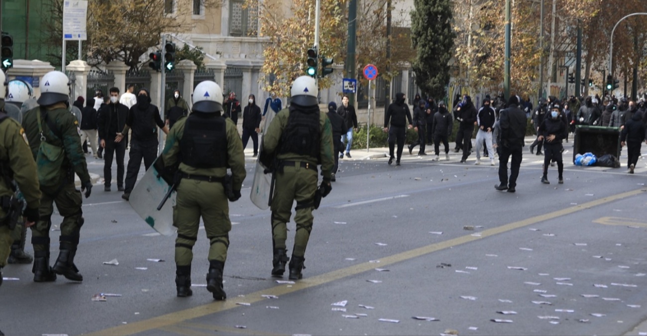 Πως απαντά η ΕΛΑΣ στις επικρίσεις για τα επεισόδια στο Σύνταγμα την Παρασκευή Πως απαντά η ΕΛΑΣ στις επικρίσεις για τα επεισόδια στο Σύνταγμα την Παρασκευή