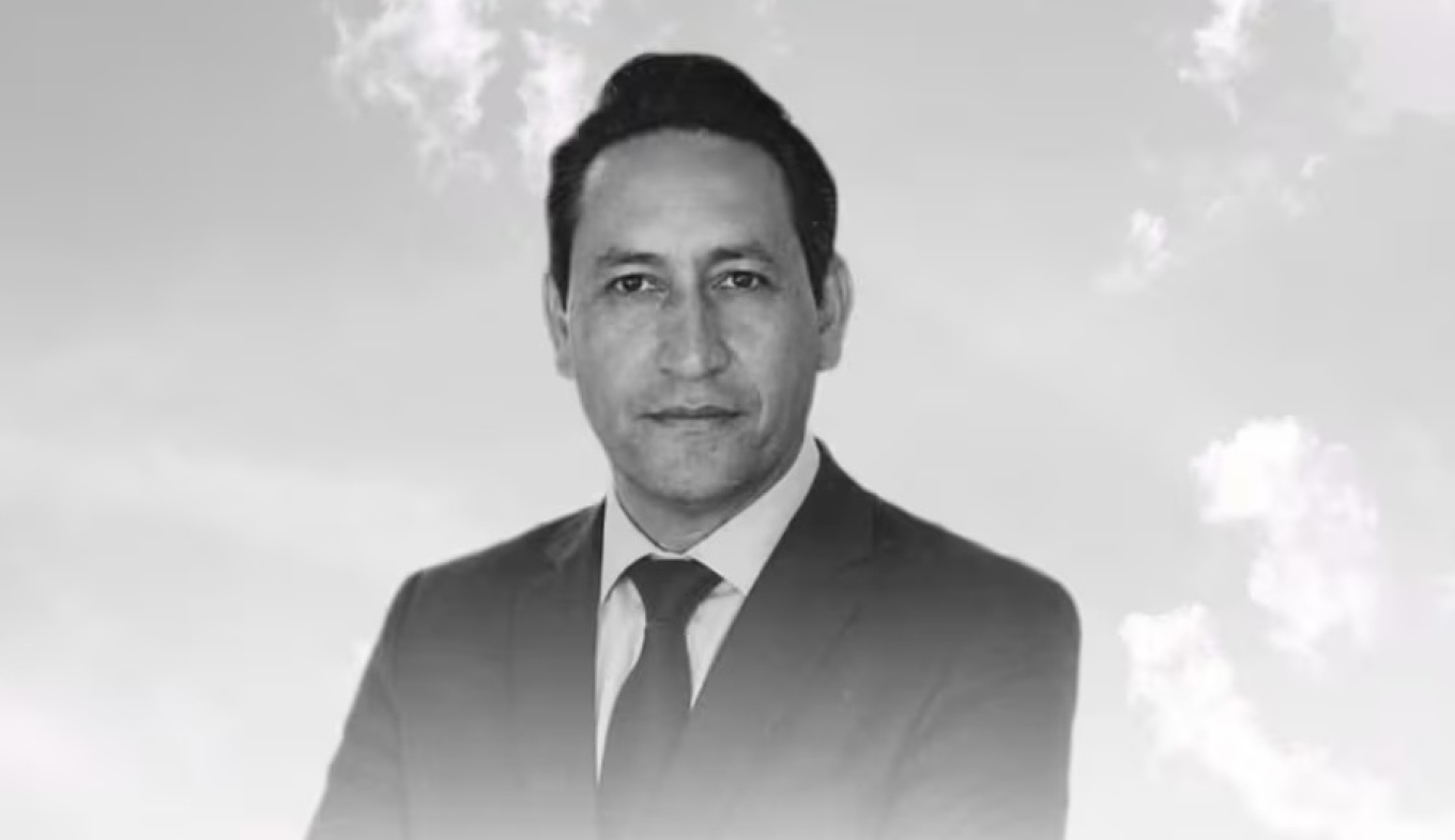 &Delta;&omicron;&lambda;&omicron;&phi;&omicron;&nu;ί&alpha; &delta;&eta;&mu;&omicron;&sigma;&iota;&omicron;&gamma;&rho;ά&phi;&omicron;&upsilon; &sigma;&tau;&omicron; &Mu;&epsilon;&xi;&iota;&kappa;ό: &Tau;&omicron;&nu; &pi;&upsilon;&rho;&omicron;&beta;ό&lambda;&eta;&sigma;&alpha;&nu; έ&xi;&omega; &alpha;&pi;ό &tau;&omicron; &sigma;&pi;ί&tau;&iota; &tau;&omicron;&upsilon; &mu;&pi;&rho;&omicron;&sigma;&tau;ά &sigma;&tau;&omicron;&nu; &gamma;&iota;&omicron; &tau;&omicron;&upsilon;