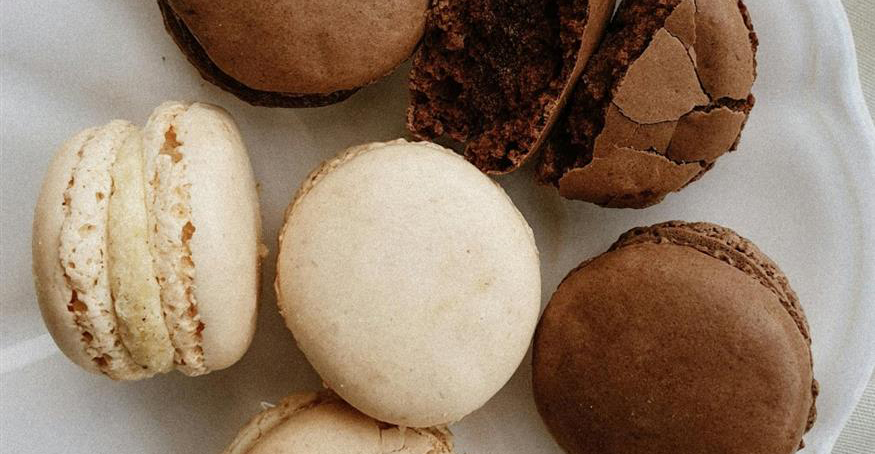 &Epsilon;&omicron;&rho;&tau;&omicron;&lambda;ό&gamma;&iota;&omicron;: &Tau;&omicron; &sigma;&pi;ά&nu;&iota;&omicron; ό&nu;&omicron;&mu;&alpha; &pi;&omicron;&upsilon; &gamma;&iota;&omicron;&rho;&tau;ά&zeta;&epsilon;&iota; &sigma;ή&mu;&epsilon;&rho;&alpha; &Pi;&alpha;&rho;&alpha;&sigma;&kappa;&epsilon;&upsilon;ή 13 &Phi;&epsilon;&beta;&rho;&omicron;&upsilon;&alpha;&rho;ί&omicron;&upsilon;