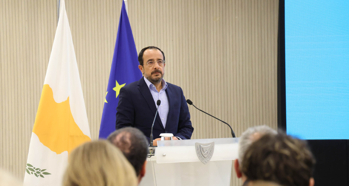 &Sigma;&tau;&eta;&nu; &alpha;&gamma;&omicron;&rho;ά &epsilon;&rho;&gamma;&alpha;&sigma;ί&alpha;&sigmaf; &mu;&epsilon; &sigma;&tau;ή&rho;&iota;&xi;&eta; &omicron;&iota; &nu;έ&omicron;&iota; &mu;&epsilon; &alpha;&nu;&alpha;&pi;&eta;&rho;ί&epsilon;&sigmaf; - &Tau;&omicron; &sigma;&chi;έ&delta;&iota;&omicron; &pi;&omicron;&upsilon; &alpha;&nu;&alpha;&kappa;&omicron;ί&nu;&omega;&sigma;&epsilon; &omicron; &Pi;&tau;&Delta;