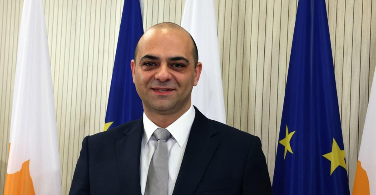 Σε εξέλιξη σύσκεψη στο Υπουργείο Εργασίας για την ΑΤΑ