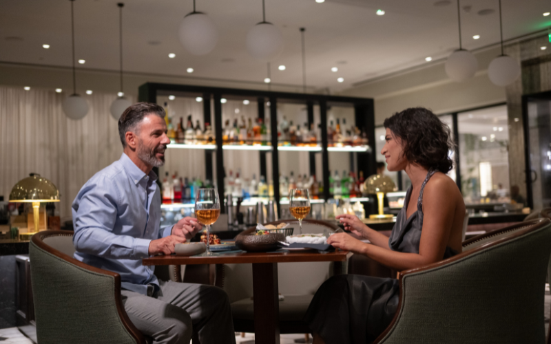 Valentines Day &sigma;&tau;&omicron; Hilton Nicosia: &Mu;&iota;&alpha; &Xi;&epsilon;&chi;&omega;&rho;&iota;&sigma;&tau;ή &Epsilon;&mu;&pi;&epsilon;&iota;&rho;ί&alpha; &Gamma;&epsilon;ύ&sigma;&epsilon;&omega;&nu; &kappa;&alpha;&iota; &Rho;&omicron;&mu;&alpha;&nu;&tau;&iota;&sigma;&mu;&omicron;ύ!