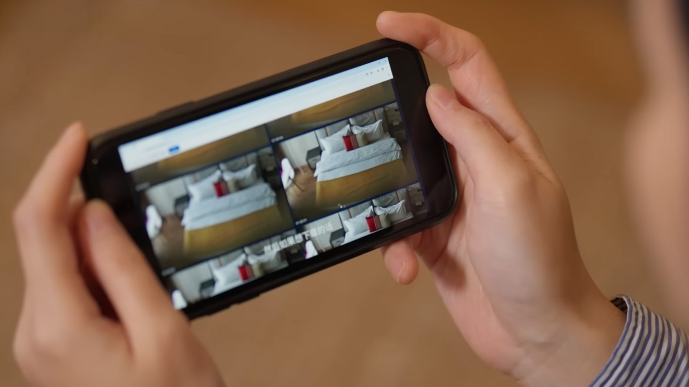 VIDEO: Σκάνδαλο σε ξενοδοχεία της Κίνας - Μετέδιδαν live σε παγκόσμια μετάδοση ζευγάρια σε προσωπικές στιγμές χωρίς να το γνωρίζουν