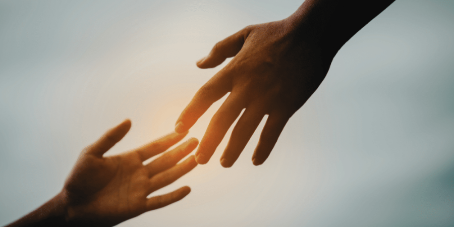 Συγκινητικό: Απογοητευμένος από τον κόσμο νεαρός, ευχαριστεί τον ένα περαστικό που σταμάτησε να τον βοηθήσει σε ατύχημα