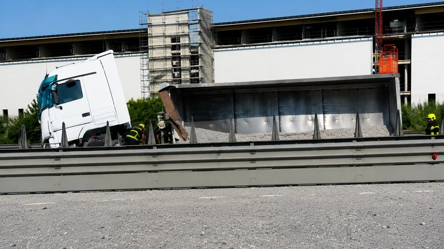 VIDEO: &Kappa;&upsilon;&kappa;&lambda;&omicron;&phi;&omicron;&rho;&iota;&alpha;&kappa;ό &chi;ά&omicron;&sigmaf; &sigma;&tau;&omicron;&nu; &alpha;&upsilon;&tau;&omicron;&kappa;&iota;&nu;&eta;&tau;ό&delta;&rho;&omicron;&mu;&omicron; &lambda;ό&gamma;&omega; &alpha;&nu;&alpha;&tau;&rho;&omicron;&pi;ή&sigmaf; &phi;&omicron;&rho;&tau;&eta;&gamma;&omicron;ύ - &Gamma;έ&mu;&iota;&sigma;&epsilon; &chi;&alpha;&lambda;&iota;&kappa;&iota;&alpha; &omicron; &delta;&rho;ό&mu;&omicron;&sigmaf;