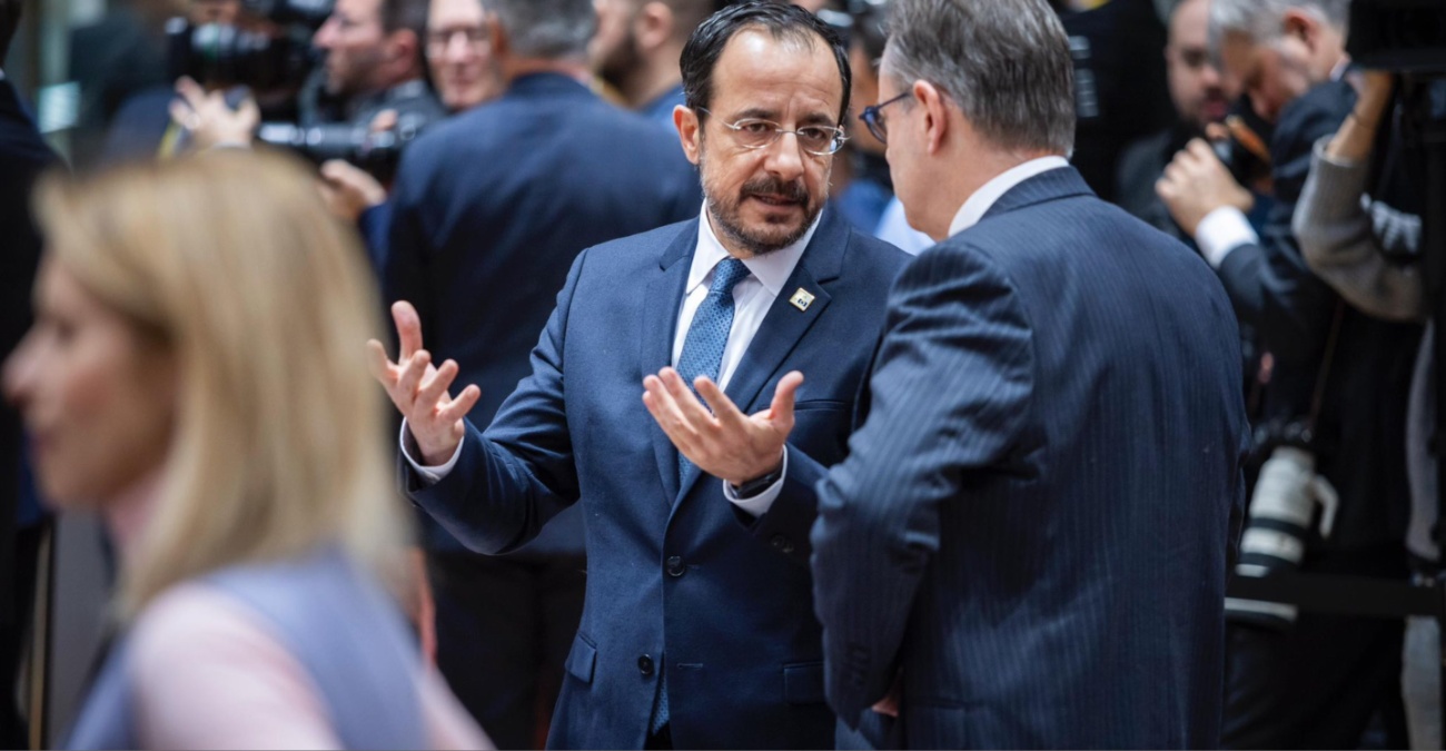 Θρίλερ στις Βρυξέλλες για τη βοήθεια στην Ουκρανία με παγωμένα ρωσικά κεφάλαια, «plan B» εάν δεν πειστεί το Βέλγιο