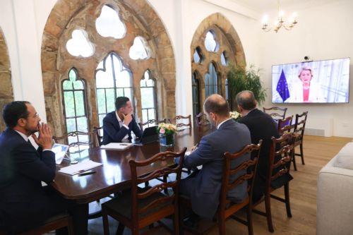 Στην ενημερωτική τηλεδιάσκεψη ΕΛΚ για Ουκρανικό συμμετείχε ο ΠτΔ Στην ενημερωτική τηλεδιάσκεψη ΕΛΚ για Ουκρανικό συμμετείχε ο ΠτΔ