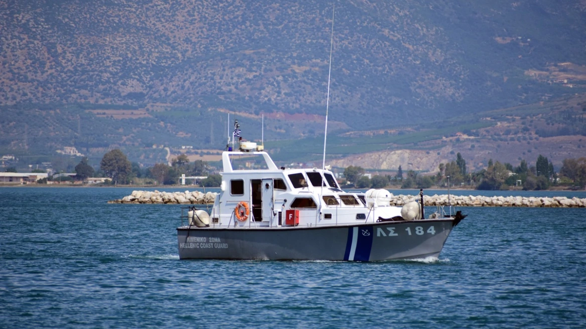 &Nu;&epsilon;&kappa;&rho;ό&sigmaf; 72&chi;&rho;&omicron;&nu;&omicron;&sigmaf; &Sigma;&omicron;&upsilon;&eta;&delta;ό&sigmaf; &sigma;&epsilon; &pi;&alpha;&rho;&alpha;&lambda;ί&alpha; &tau;&eta;&sigmaf; &Rho;ό&delta;&omicron;&upsilon;