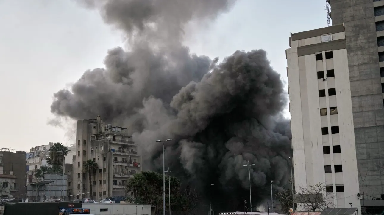 &Iota;&rho;ά&nu; &ndash; &Iota;&sigma;&rho;&alpha;ή&lambda; &ndash; &Eta;&Pi;&Alpha;: &Omicron; &pi;ό&lambda;&epsilon;&mu;&omicron;&sigmaf; &mu;&alpha;ί&nu;&epsilon;&tau;&alpha;&iota;, &tau;&alpha; &tau;ά&nu;&kappa;&epsilon;&rho; &kappa;&alpha;ί&gamma;&omicron;&nu;&tau;&alpha;&iota; &kappa;&alpha;&iota; &omicron;&iota; &alpha;&pi;&epsilon;&iota;&lambda;έ&sigmaf; &sigma;&upsilon;&nu;&epsilon;&chi;ί&zeta;&omicron;&nu;&tau;&alpha;&iota;