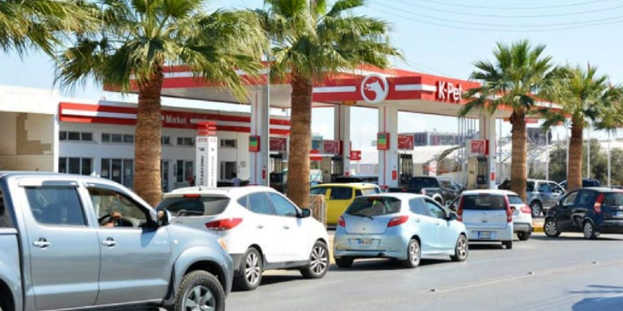 Νέα αύξηση στις τιμές καυσίμων στα κατεχόμενα – Αντιδράσεις από επιχειρήσεις, ανησυχία για μείωση των διελεύσεων από τις ελεύθερες περιοχές Νέα αύξηση στις τιμές καυσίμων στα κατεχόμενα – Αντιδράσεις από επιχειρήσεις, ανησυχία για μείωση των διελεύσεων από τις ελεύθερες περιοχές