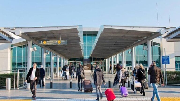 Προειδοποιεί η Hermes Airports: Eλάτε τουλάχιστον 3 ώρες πριν την προγραμματισμένη αναχώρηση