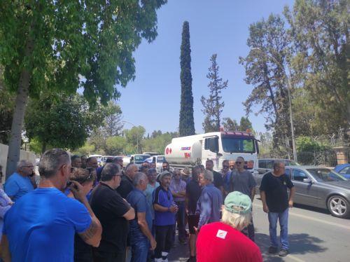 &Delta;&iota;&alpha;&mu;&alpha;&rho;&tau;&upsilon;&rho;ή&theta;&eta;&kappa;&alpha;&nu; έ&xi;&omega; &alpha;&pi;ό &tau;&omicron; &Pi;&rho;&omicron;&epsilon;&delta;&rho;&iota;&kappa;ό &omicron;&iota; &pi;&rho;&alpha;&tau;&eta;&rho;&iota;&omicron;ύ&chi;&omicron;&iota;: &Zeta;&eta;&tau;&omicron;ύ&nu; &pi;&alpha;&rho;έ&mu;&beta;&alpha;&sigma;&eta; &Pi;&tau;&Delta; - &Delta;&epsilon;ί&tau;&epsilon; &beta;ί&nu;&tau;&epsilon;&omicron;