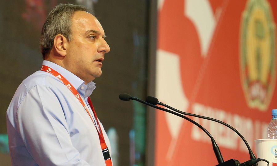 &Sigma;&tau;. &Sigma;&tau;&epsilon;&phi;ά&nu;&omicron;&upsilon;: &laquo;&Omicron;&iota; &epsilon;&kappa;&lambda;&omicron;&gamma;έ&sigmaf; &delta;&epsilon;&nu; &epsilon;ί&nu;&alpha;&iota; &mu;&epsilon;&tau;&alpha;&gamma;&rho;&alpha;&phi;&iota;&kappa;ό &pi;&alpha;&zeta;ά&rho;&iota; &omicron;ύ&tau;&epsilon; &epsilon;&pi;&iota;&kappa;&omicron;&iota;&nu;&omega;&nu;&iota;&alpha;&kappa;ή &phi;&iota;έ&sigma;&tau;&alpha;&raquo; &ndash; &Mu;έ&tau;&omega;&pi;&omicron; &Alpha;&Kappa;&Epsilon;&Lambda; &kappa;&alpha;&tau;ά &tau;&rho;&alpha;&pi;&epsilon;&zeta;ώ&nu; &kappa;&alpha;&iota; &delta;&iota;&alpha;&phi;&theta;&omicron;&rho;ά&sigmaf;