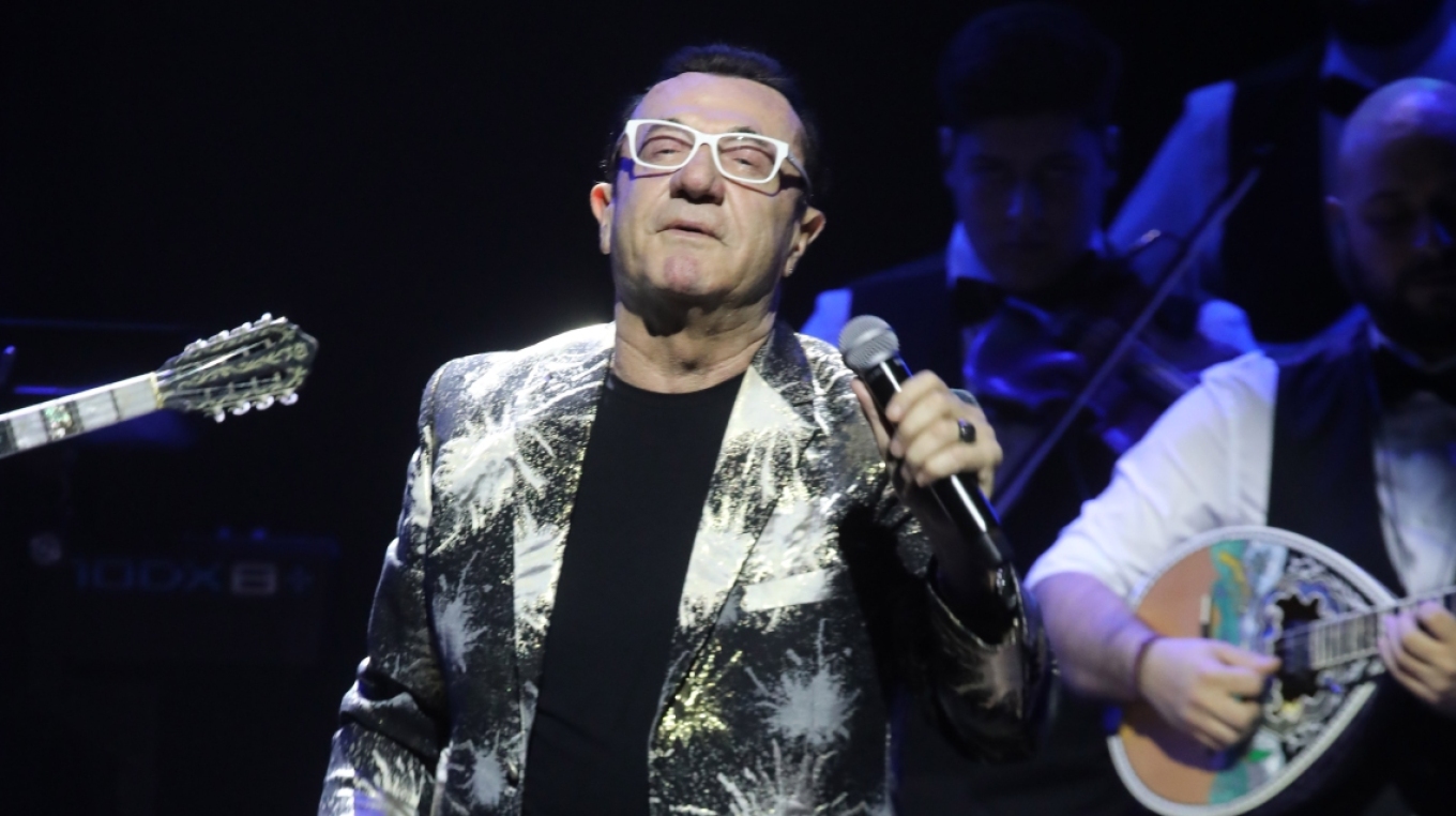 Ο Λευτέρης Πανταζής παραμένει στο νοσοκομείο μετά την υπερκόπωση που έπαθε: Είχα να κοιμηθώ 15 μέρες