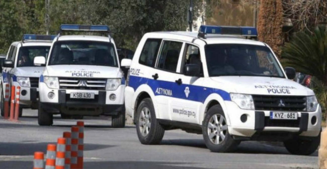 Ώ&rho;&epsilon;&sigmaf; &alpha;&gamma;&omega;&nu;ί&alpha;&sigmaf; &gamma;&iota;&alpha; &eta;&lambda;&iota;&kappa;&iota;&omega;&mu;έ&nu;&omicron; - &Epsilon;&xi;&alpha;&phi;&alpha;&nu;ί&sigma;&tau;&eta;&kappa;&epsilon; &omicron; 75&chi;&rho;&omicron;&nu;&omicron;&sigmaf; &Kappa;ώ&sigma;&tau;&alpha;&sigmaf; - &Phi;&omega;&tau;&omicron;&gamma;&rho;&alpha;&phi;ί&alpha; &tau;&omicron;&upsilon; &sigma;&tau;&eta; &delta;&eta;&mu;&omicron;&sigma;&iota;ό&tau;&eta;&tau;&alpha;