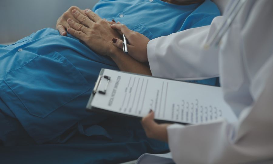 Είναι Πάσχα και αρρωστήσατε; Ιδού οι ώρες λειτουργίας για εφημερεύοντες Προσωπικούς Ιατρούς κατά τις αργίες