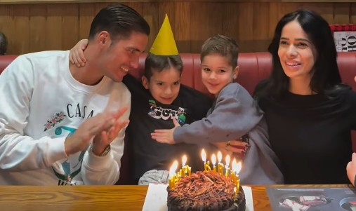 Πιέρος – Κορτζιά: Γιόρτασαν σε εστιατόριο τα 5α γενέθλια του γιου τους – Δείτε φωτογραφία