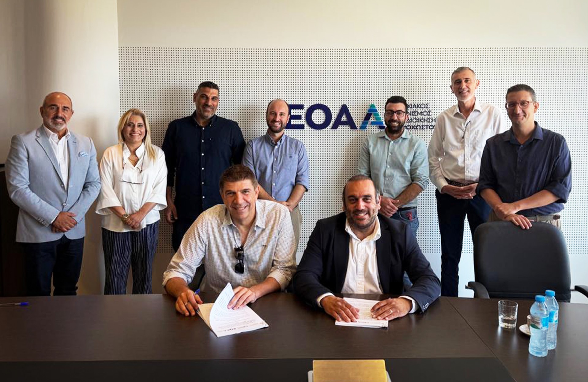 &Sigma;&upsilon;&mu;&phi;&omega;&nu;ί&alpha; &Sigma;&upsilon;&nu;&epsilon;&rho;&gamma;&alpha;&sigma;ί&alpha;&sigmaf; &mu;&epsilon;&tau;&alpha;&xi;ύ &Epsilon;&Omicron;&Alpha; &Alpha;&mu;&mu;&omicron;&chi;ώ&sigma;&tau;&omicron;&upsilon; &kappa;&alpha;&iota; &Kappa;έ&nu;&tau;&rho;&omicron;&upsilon; &Alpha;&rho;&iota;&sigma;&tau;&epsilon;ί&alpha;&sigmaf; &laquo;&Kappa;&omicron;ί&omicron;&sigmaf;&raquo; &gamma;&iota;&alpha; &tau;&eta;&nu; Έ&xi;&upsilon;&pi;&nu;&eta; &Delta;&iota;&alpha;&chi;&epsilon;ί&rho;&iota;&sigma;&eta; &tau;&omicron;&upsilon; &Delta;&iota;&kappa;&tau;ύ&omicron;&upsilon; Ύ&delta;&rho;&epsilon;&upsilon;&sigma;&eta;&sigmaf;