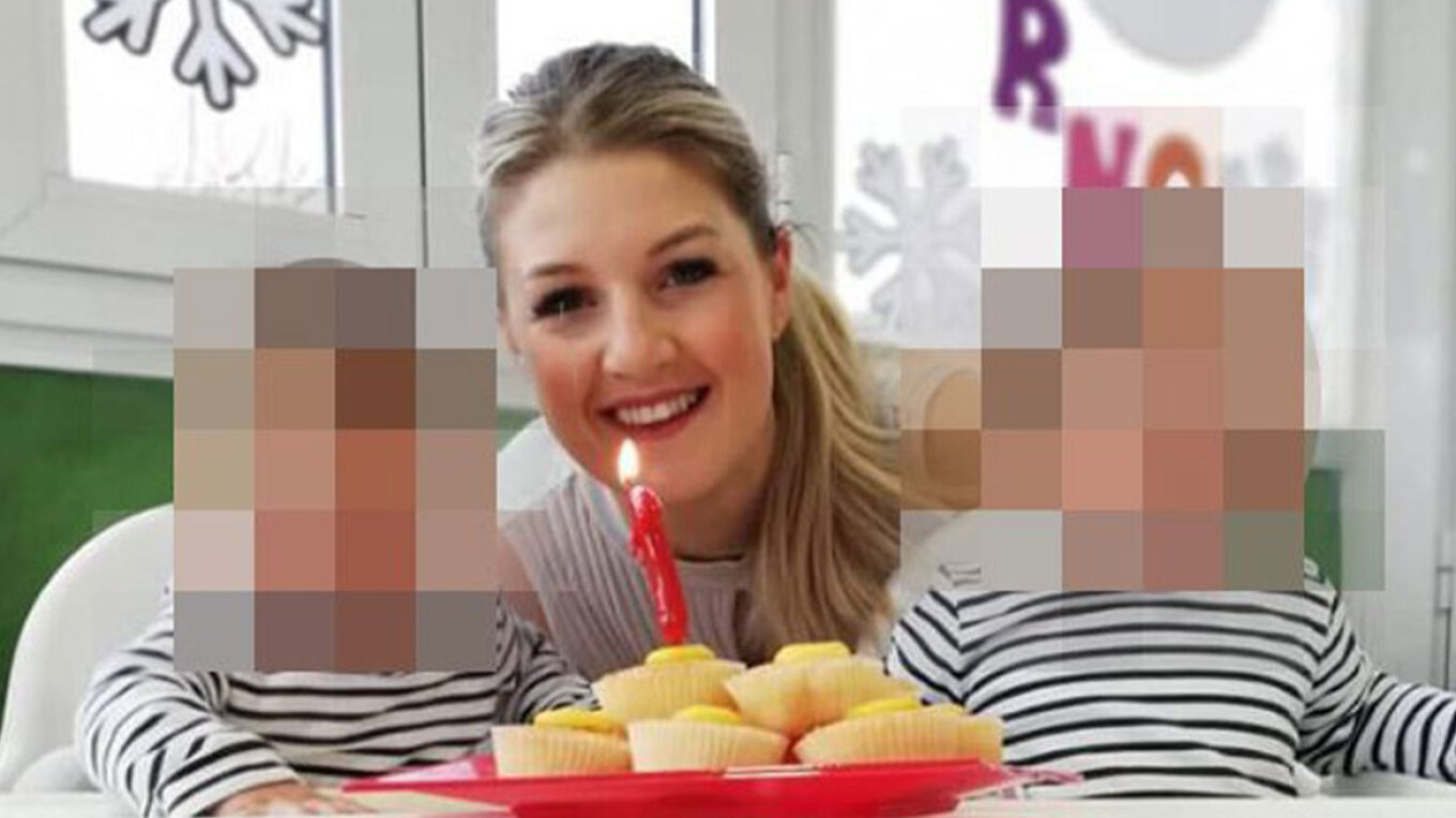 &Mu;&eta;&tau;έ&rho;&alpha; &tau;&rho;&iota;ώ&nu; &pi;&alpha;&iota;&delta;&iota;ώ&nu; &mu;&alpha;&chi;&alpha;&iota;&rho;ώ&theta;&eta;&kappa;&epsilon; &mu;έ&chi;&rho;&iota; &theta;&alpha;&nu;ά&tau;&omicron;&upsilon; &alpha;&pi;ό &tau;&omicron;&nu; &pi;&rho;ώ&eta;&nu; &sigma;ύ&nu;&tau;&rho;&omicron;&phi;ό &tau;&eta;&sigmaf; &sigma;&tau;&eta;&nu; &Iota;&sigma;&pi;&alpha;&nu;ί&alpha;