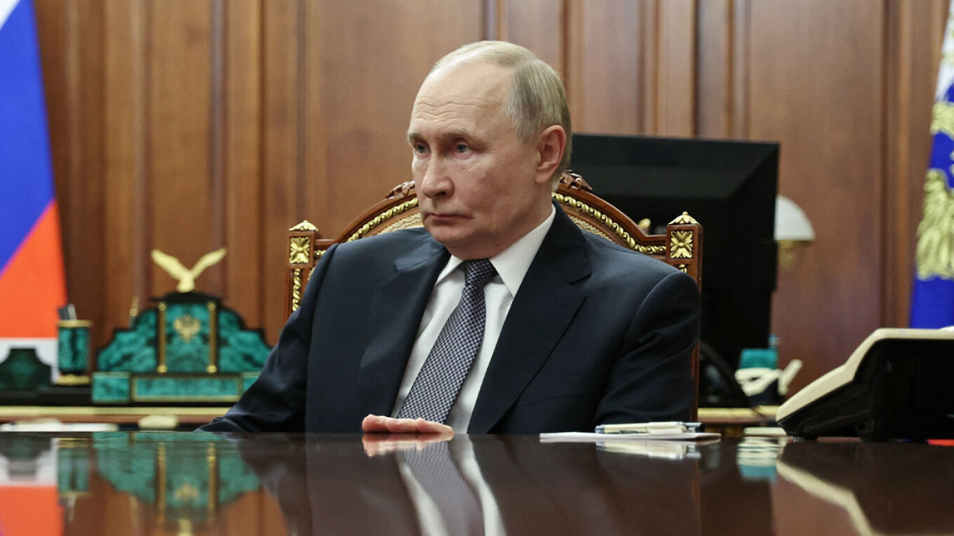 Μη εποικοδομητική για τη Μόσχα η αντιπρόταση των Ευρωπαίων, λέει σύμβουλος του Πούτιν