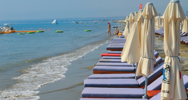 Σε αυτή τη θάλασσα της Λεμεσού πρέπει να αποφεύγεται η κολύμβηση λόγω ρύπανσης Σε αυτή τη θάλασσα της Λεμεσού πρέπει να αποφεύγεται η κολύμβηση λόγω ρύπανσης